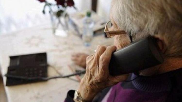 Truffe, anziani nel mirino: ma la nonna 86enne non ci casca