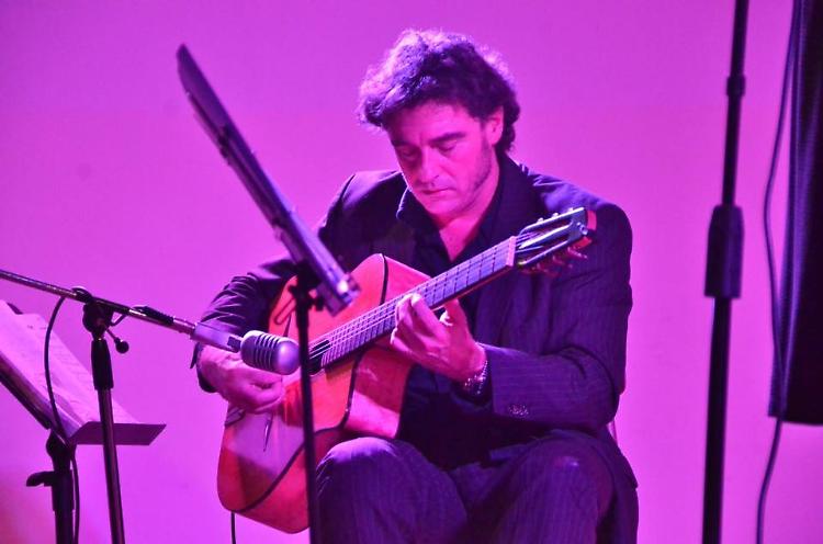  Carmelo Tartamella presenta il suo nuovo album "Blues for BR"
