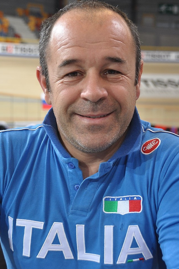Ciclismo, a Marco Villa speciale riconoscimento dalla Regione