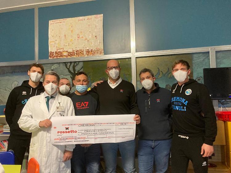 Asta di beneficenza per la Pediatria con la Vanoli e Rossetto