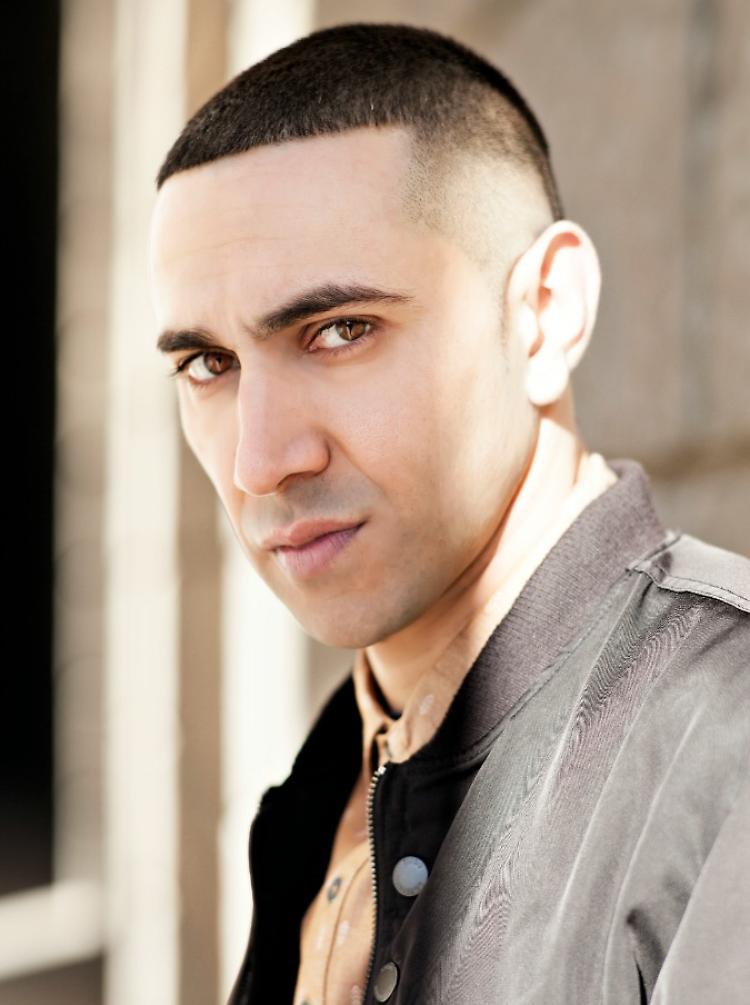 Il rapper Amir Issa a teatro 