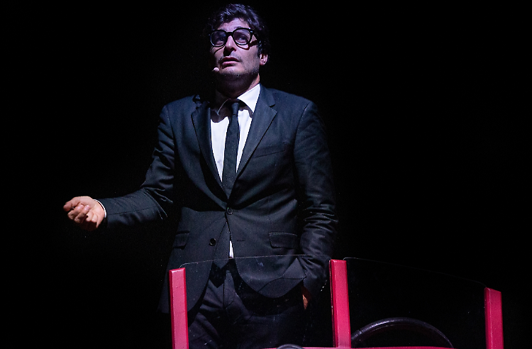 Lino Guanciale al Ponchielli: «Il mio vero amore è il teatro»