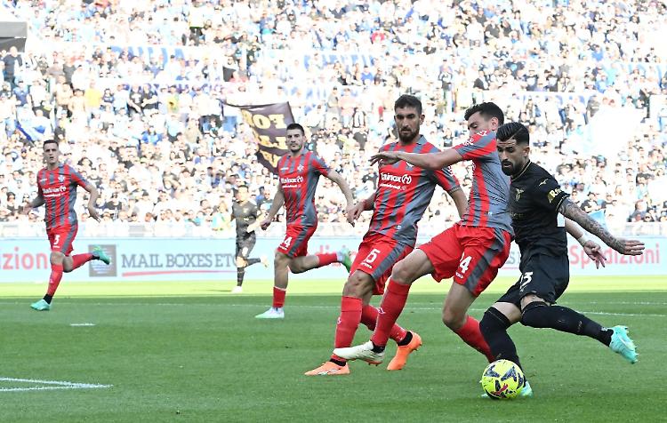 Lazio-Cremonese, aggiornamenti in diretta dalle 18.00