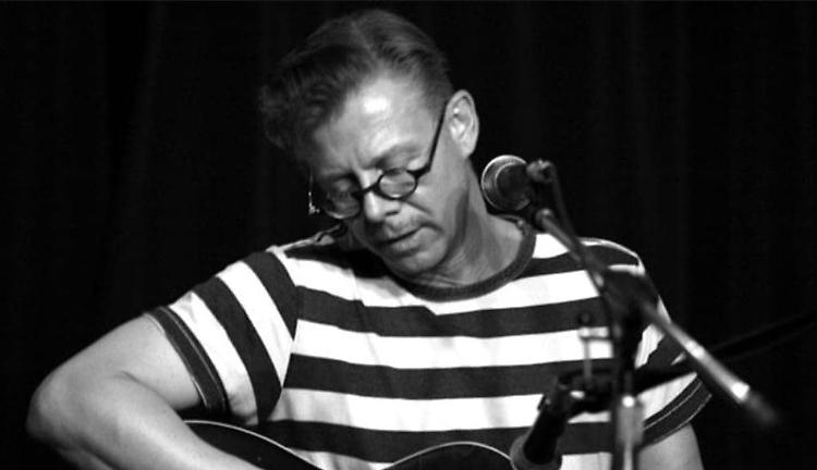 Serata di musica folk e blues con Chris Lowe duo