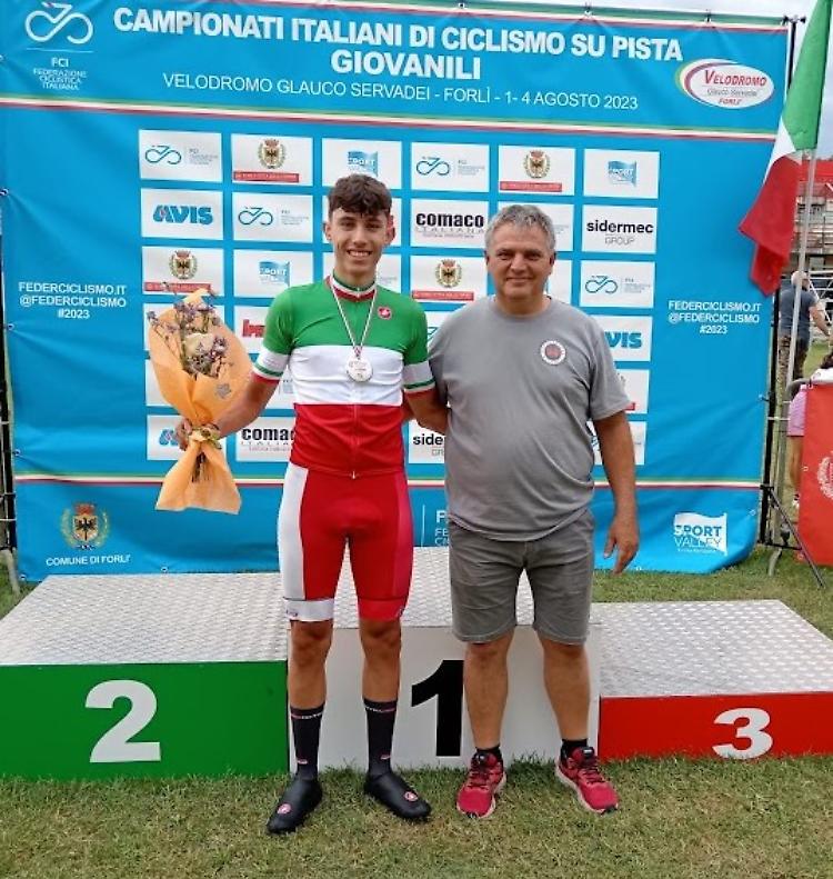 Ciclismo: impresa Bertoncelli che diventa campione italiano