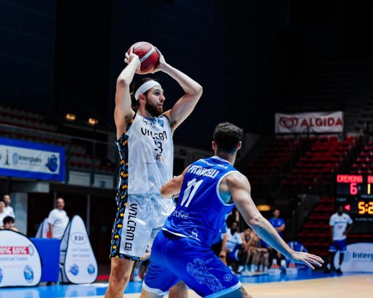 Basket serie A: la Vanoli (senza Bone) si fa rimontare da Brescia e cade 79-77