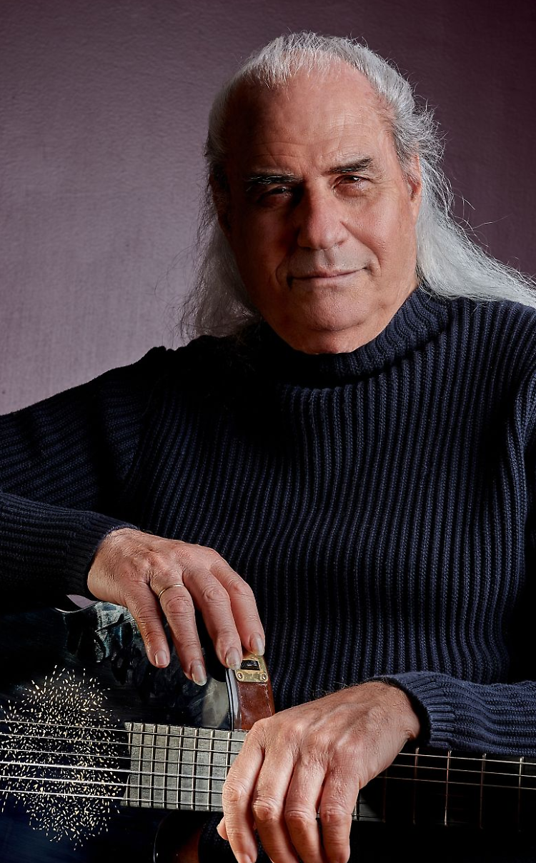 Franco Mussida presenta il suo nuovo romanzo autobiografico