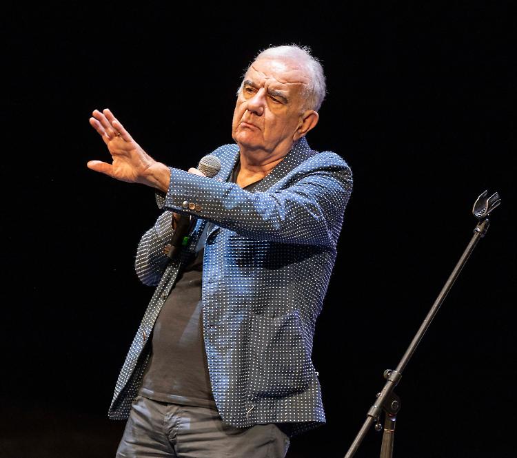«A gamba tesa in 40 anni di ricordi»